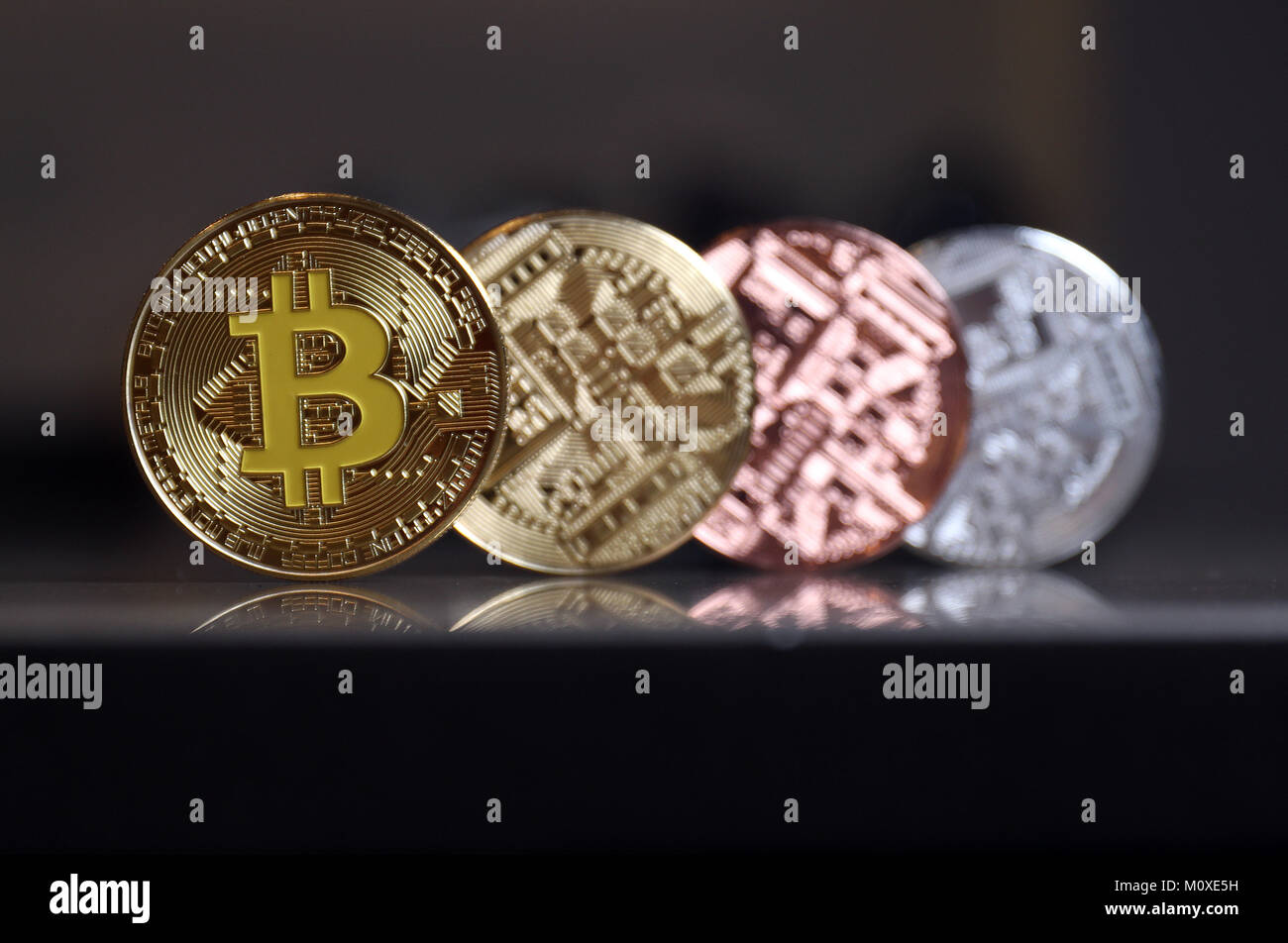 Bild Zeigt Bitcoin Munzen Munzen Darstellung Des Cryptocurrency - 